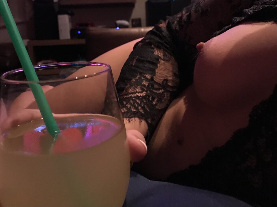 3D442327-C458-4DDB-90CE-EFF215C211DB.jpeg - She_and_I_after40