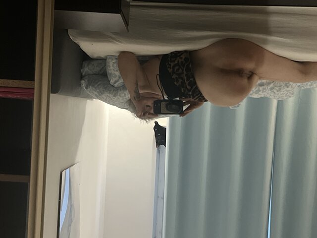NIUNIAESCORT