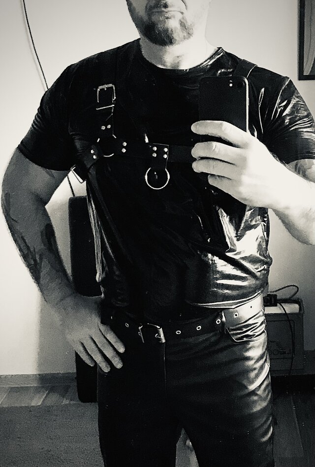 OralSlave69