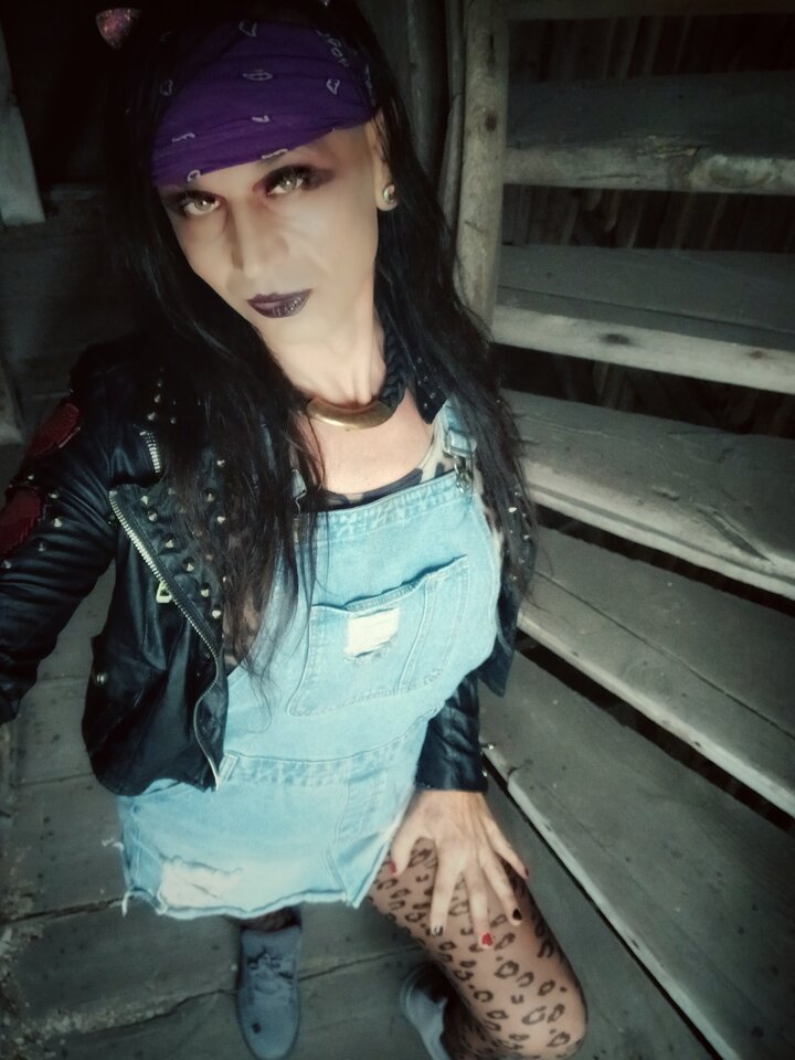 UrbexGirl - HARDCORELLA69