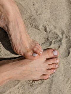  👣