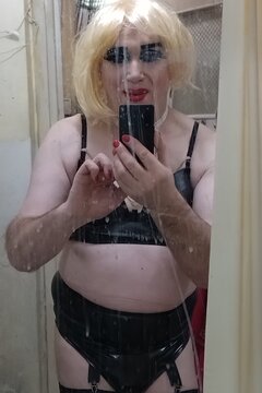 ŚLICZNA Szmineczka-trans Męska Suka Pragnie być RUCHANA