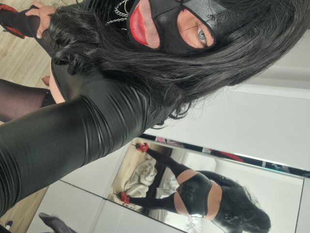 Leatherkinia89