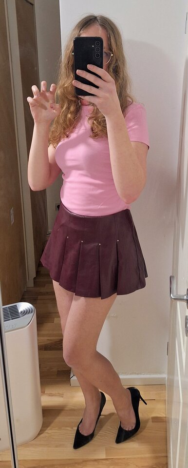 Trochę długa mini - Blondee_doll