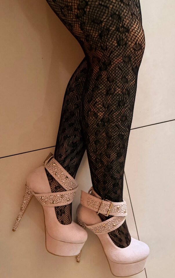 zapraszam na mój Onlyfans: Bigklamoty - NylonQueenPL