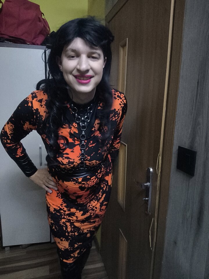 1000024330.jpg - Adriennecross