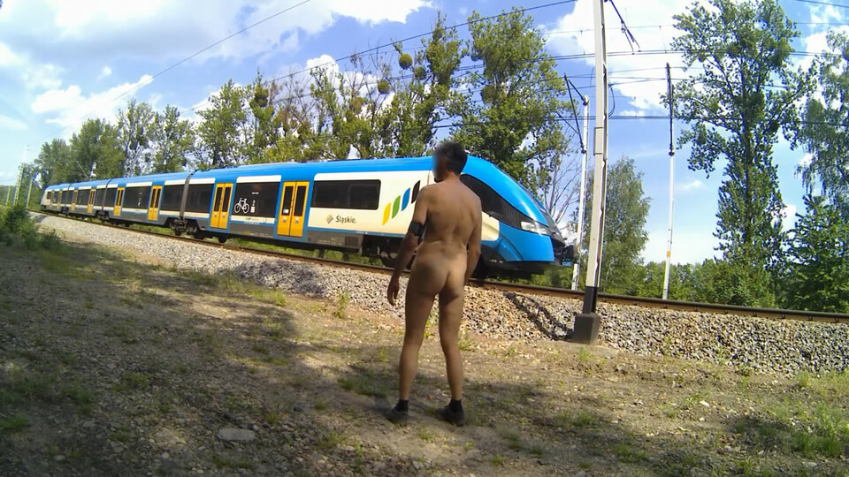 BYTOM - pociag przy oś awaryjnym 20260524_1502.mp4_snapshot_00. - Krzysztof_cfnm