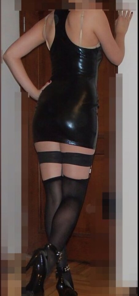 1000043851.jpg - HotWifey88