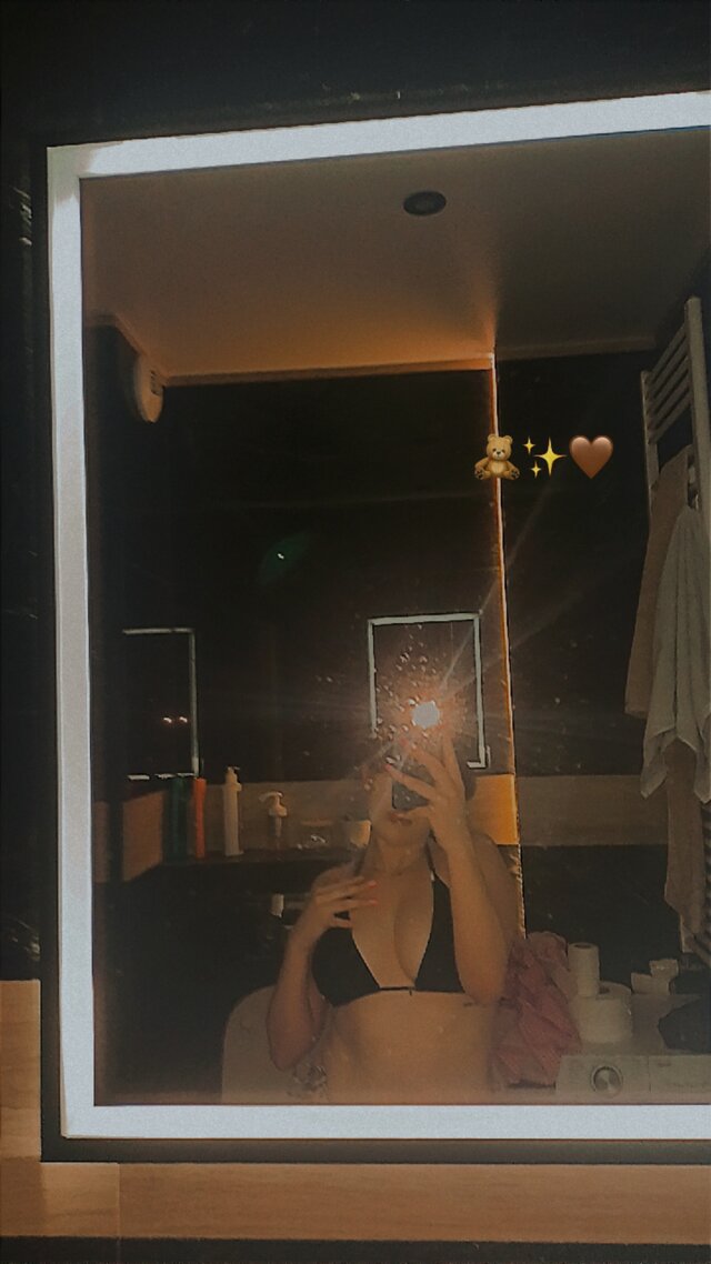 Seksownabruneteczka