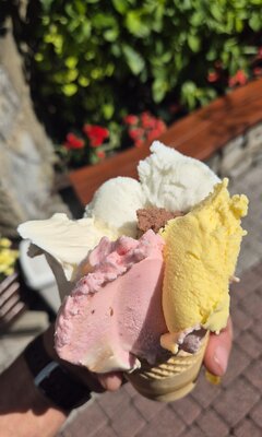 Lodzika...😎🍦🍦🍦😋