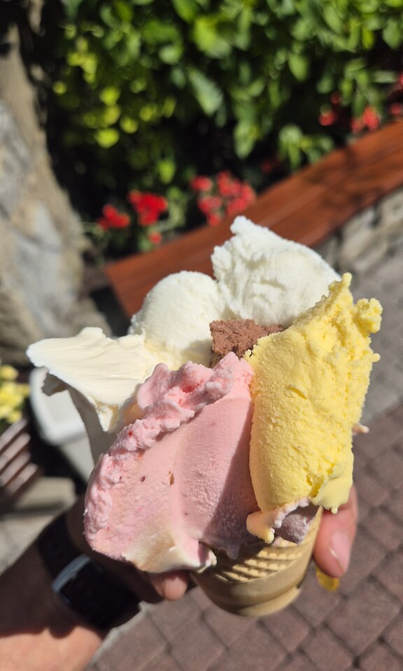 Lodzika...😎🍦🍦🍦😋 - BlackjackBack