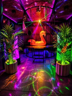 RAVE ACTION: START SUMMER