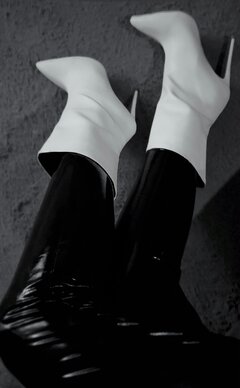 Latex Girl ...wrrr...