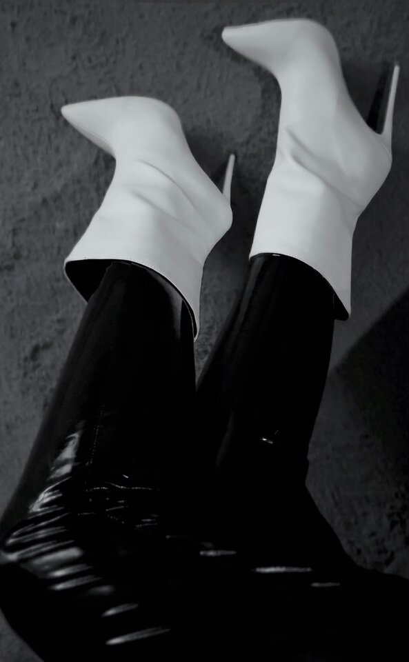 Latex Girl ...wrrr... - KateandMarcin
