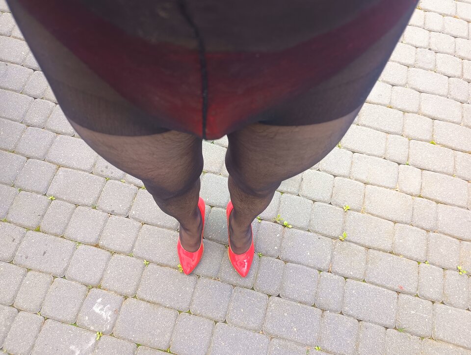 Na parkingu. Zestaw do sprzedania - HighHeels86