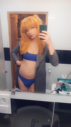 bikini i płaszcz