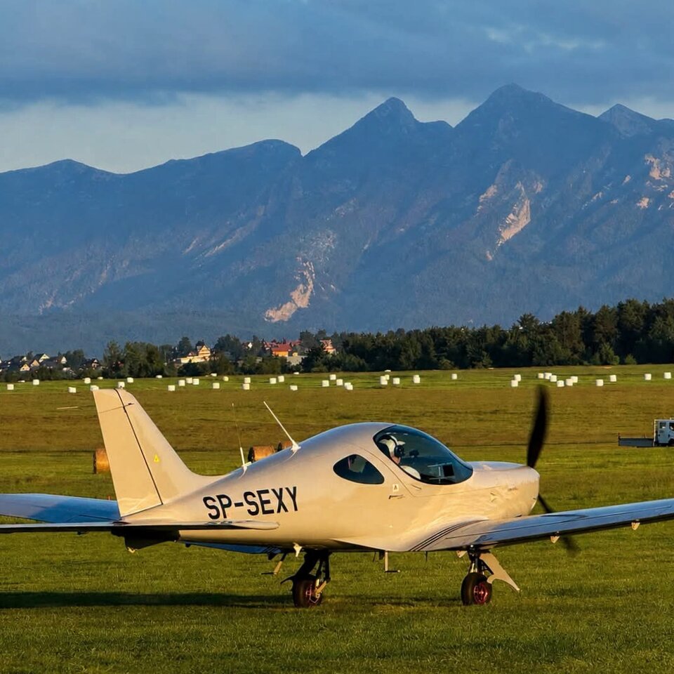 1000134211.jpg - XGliderX