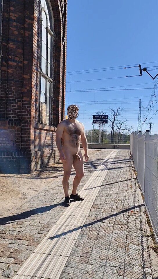 0001z.jpg - PublicPlaces