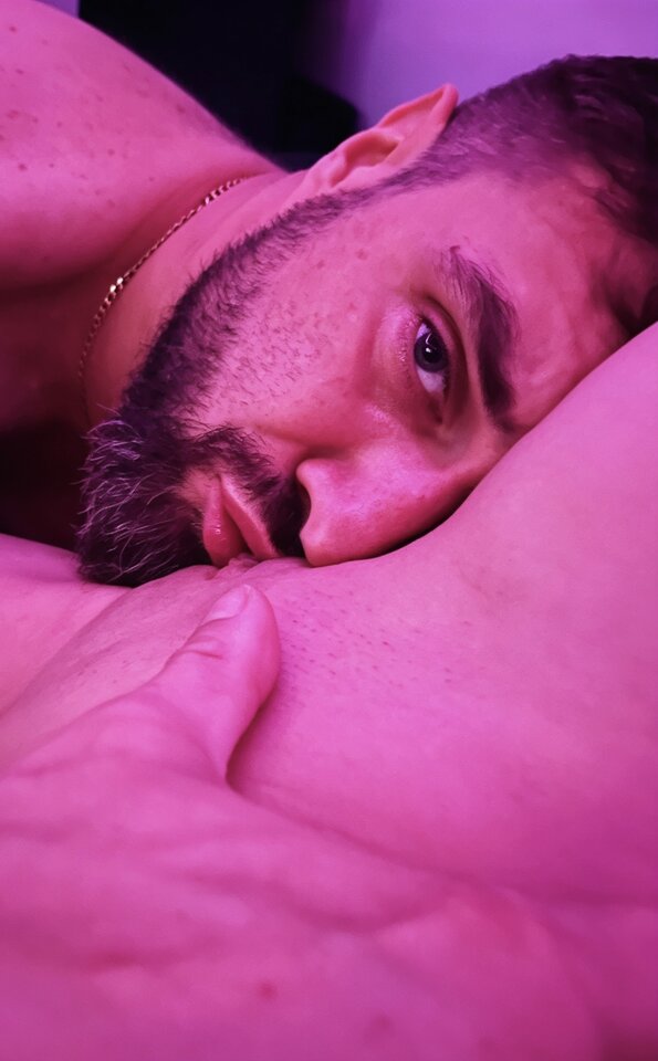 Erotic moments - TinyandTall