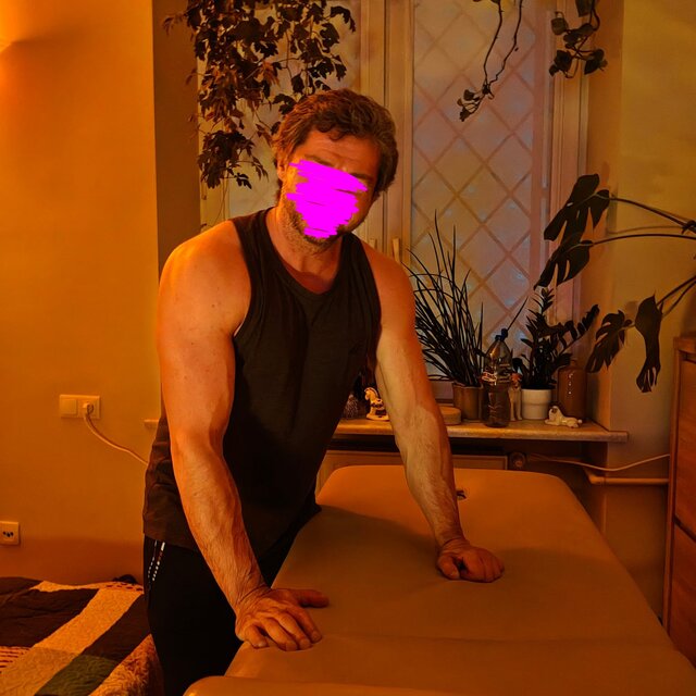 Masazysta_Gerard