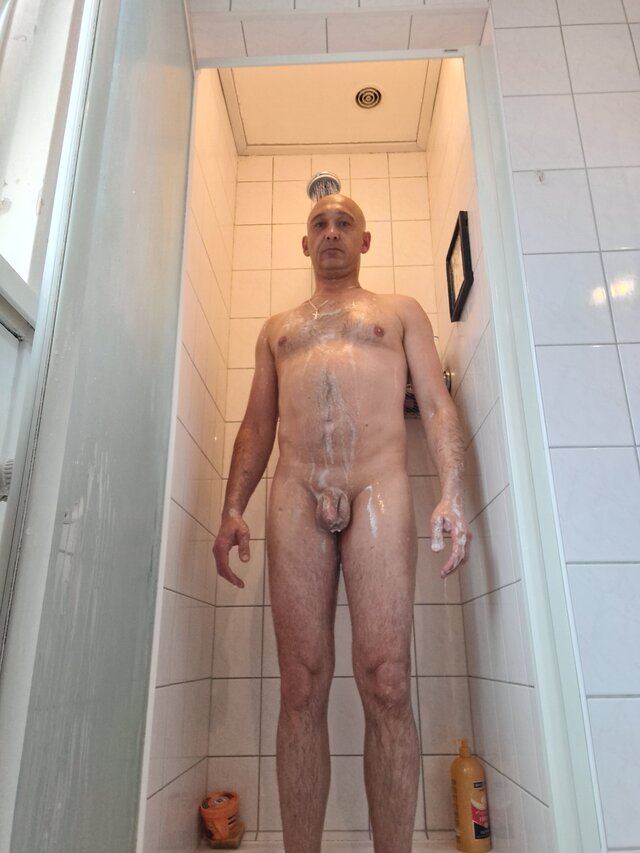 RealnyNiegrzeczny