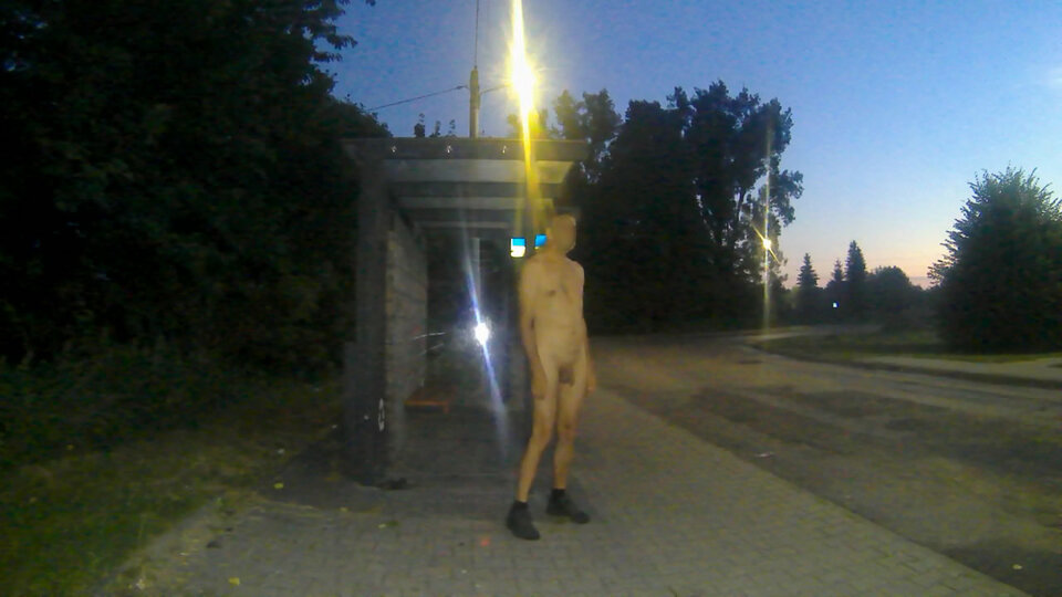 BOBROWNIKI - przystanek rondo 20260628_0353.mp4_snapshot_00.35_[ - Krzysztof_cfnm