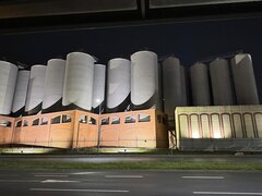 Browary Tyskie nocą.jpg