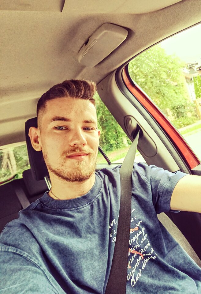 Mała zmiana 😈 - Mcj94