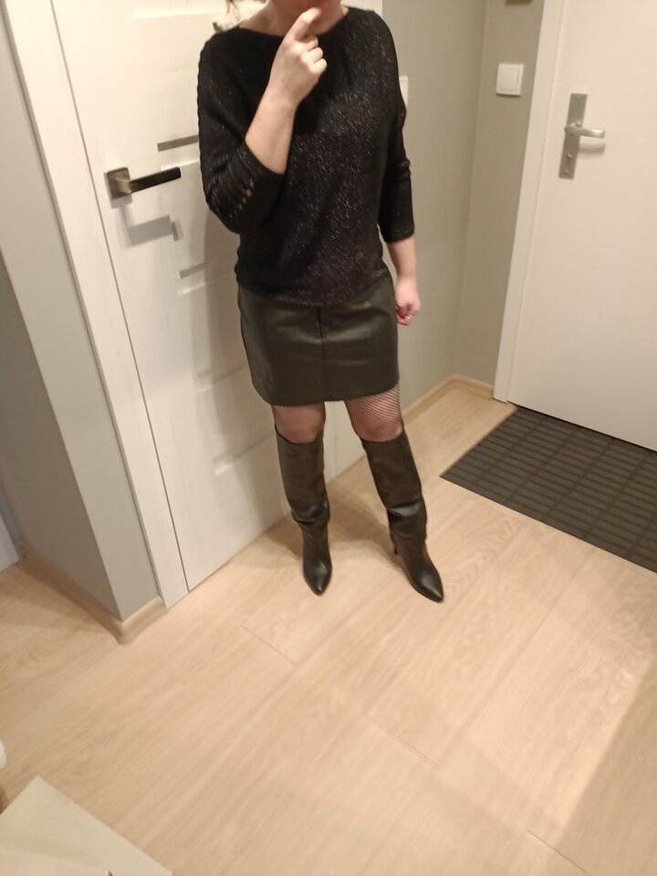 1000002918.jpg - XXX8283