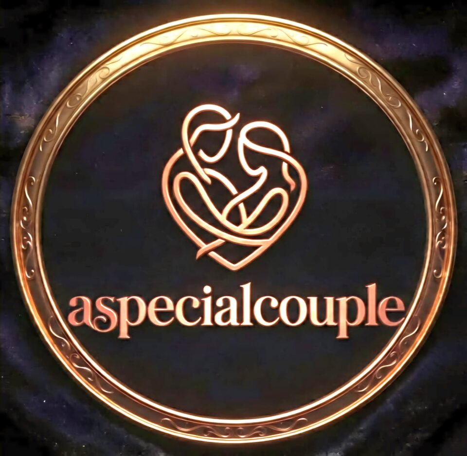 🌓 - aspecialcouple