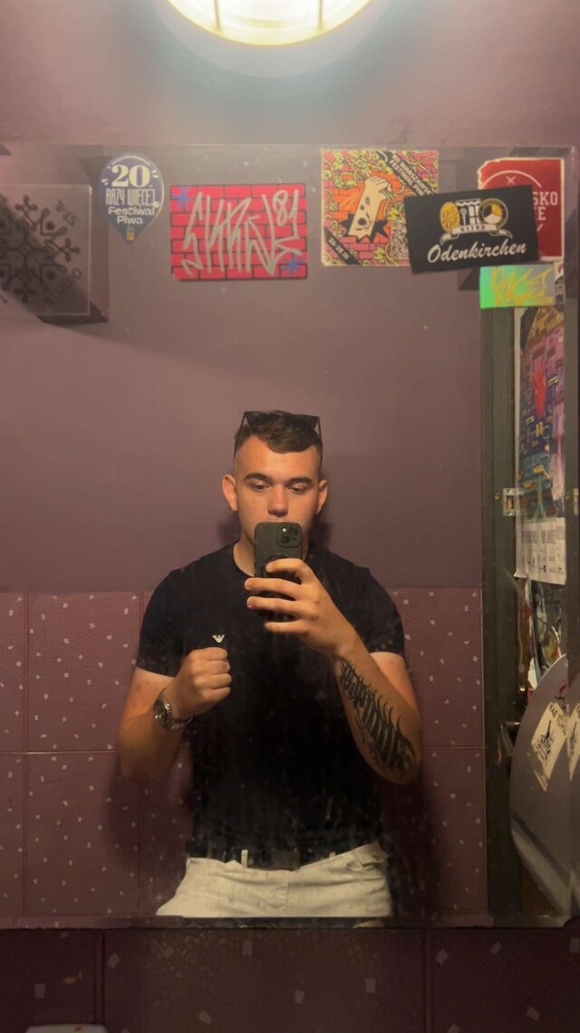 Mlodywysoki18