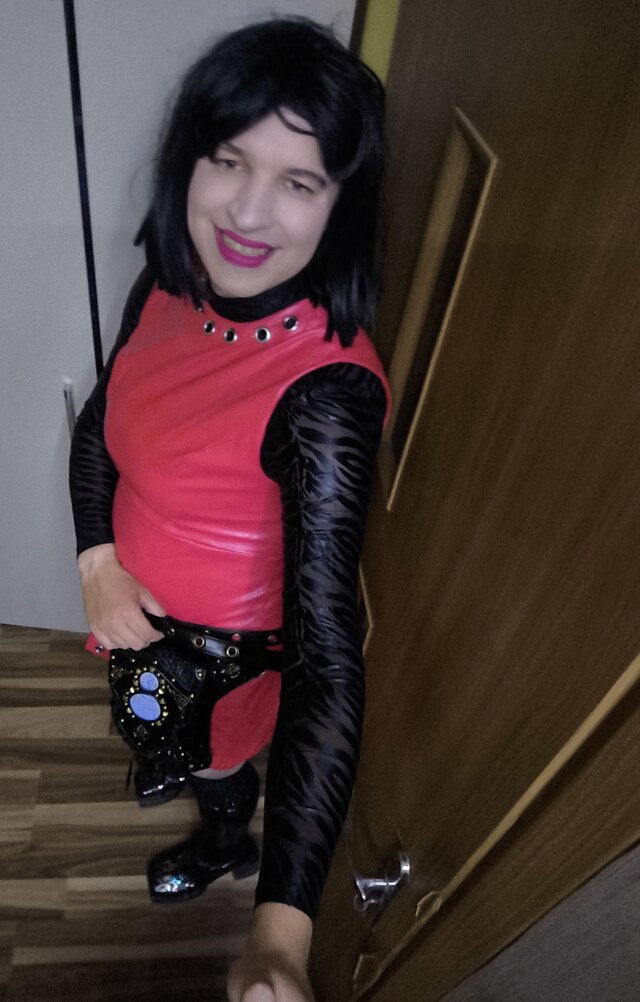 Adriennecross