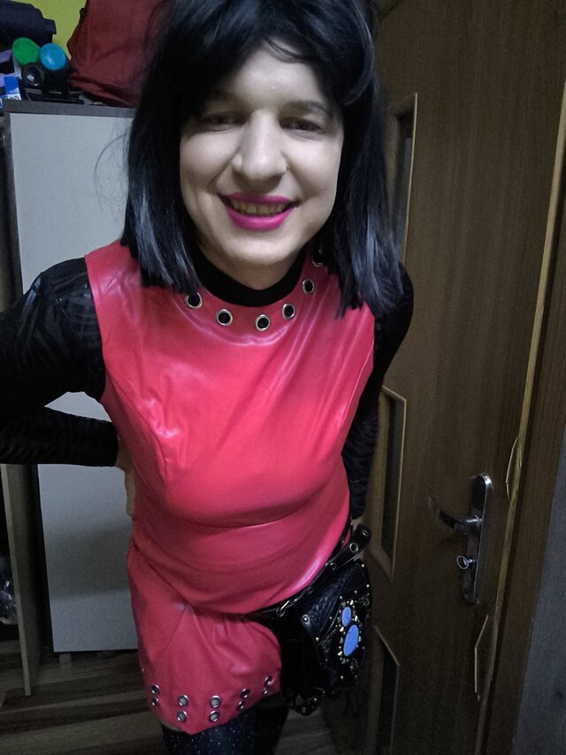 Adriennecross