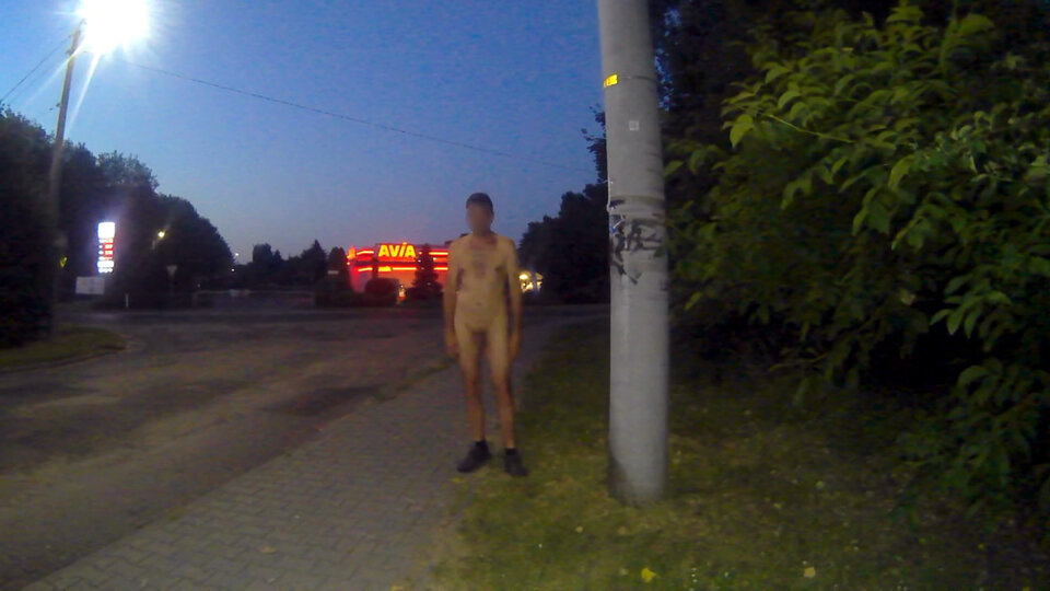 BOBROWNIKI - stacja paliw 20260628_0355.mp4_snapshot_00.19_[2026 - Krzysztof_cfnm