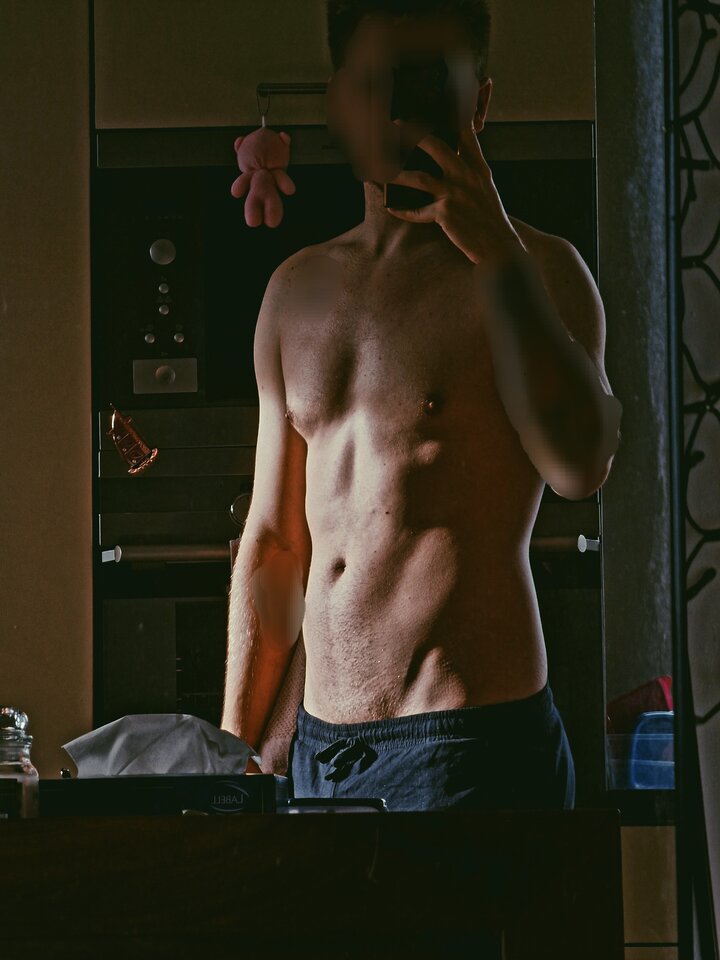 1000005631.jpg - ZorganizujeGangbang