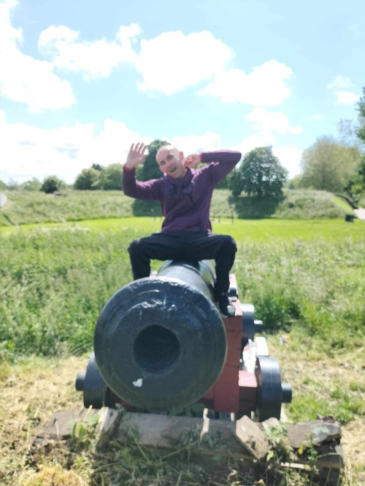 1000000086.jpg - Roobbeerrtt1980