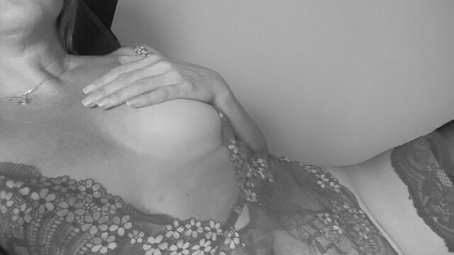 Woman00