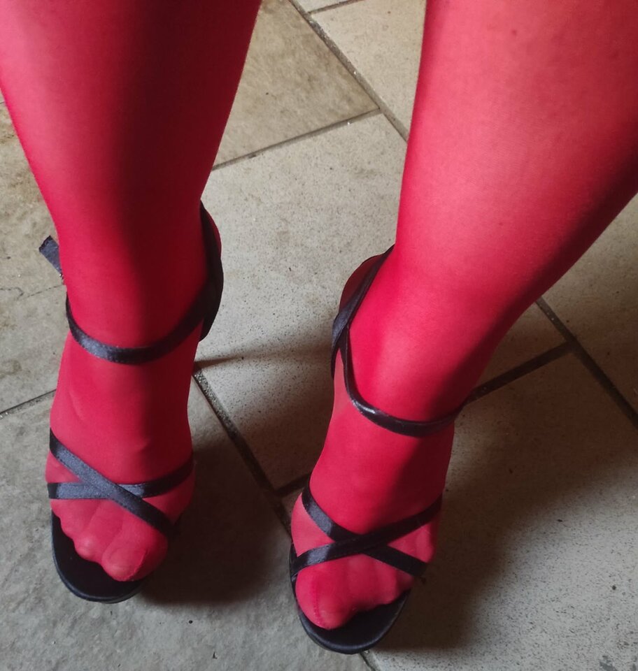 3991.jpg - NYLONS123
