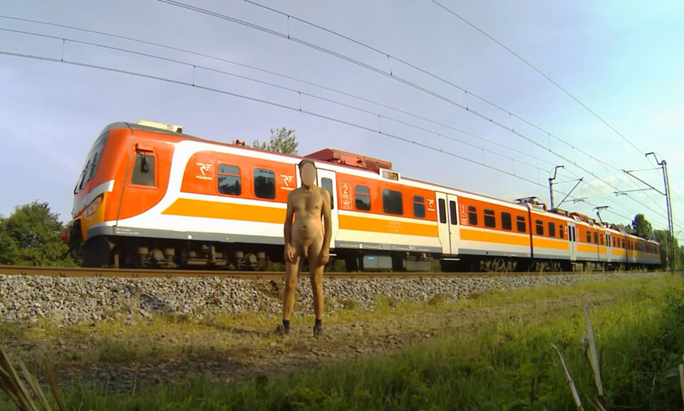 STARA WIEŚ - pociąg 20260706_0745.mp4_snapshot_00.30_[2026.07. - Krzysztof_cfnm