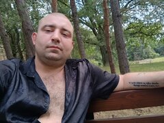 741d0b46-a341-4bd5-bd43-2693126c78a6-1_all_274.jpg