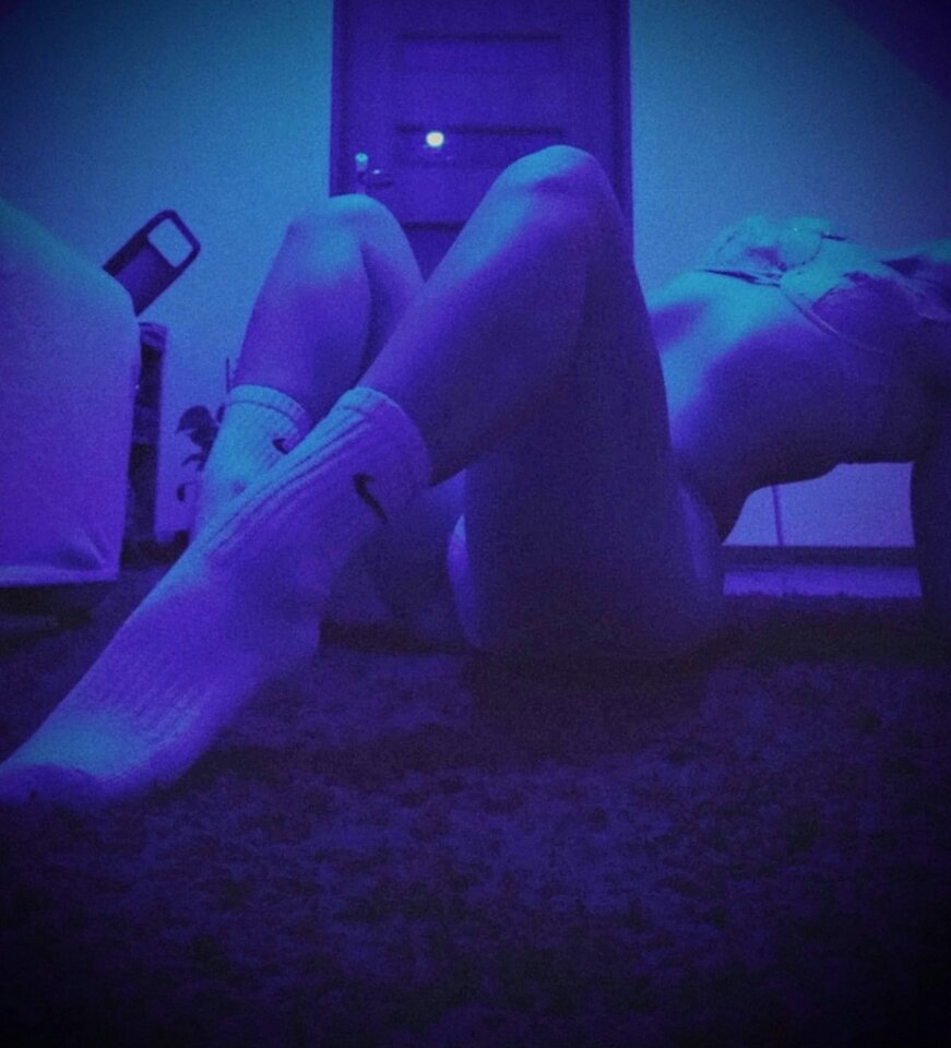 1000033595.jpg - FeetObsession