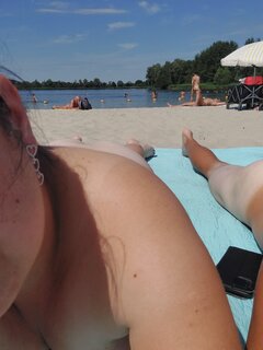 Słoneczna niedziela nad jeziorkiem Engelermeer