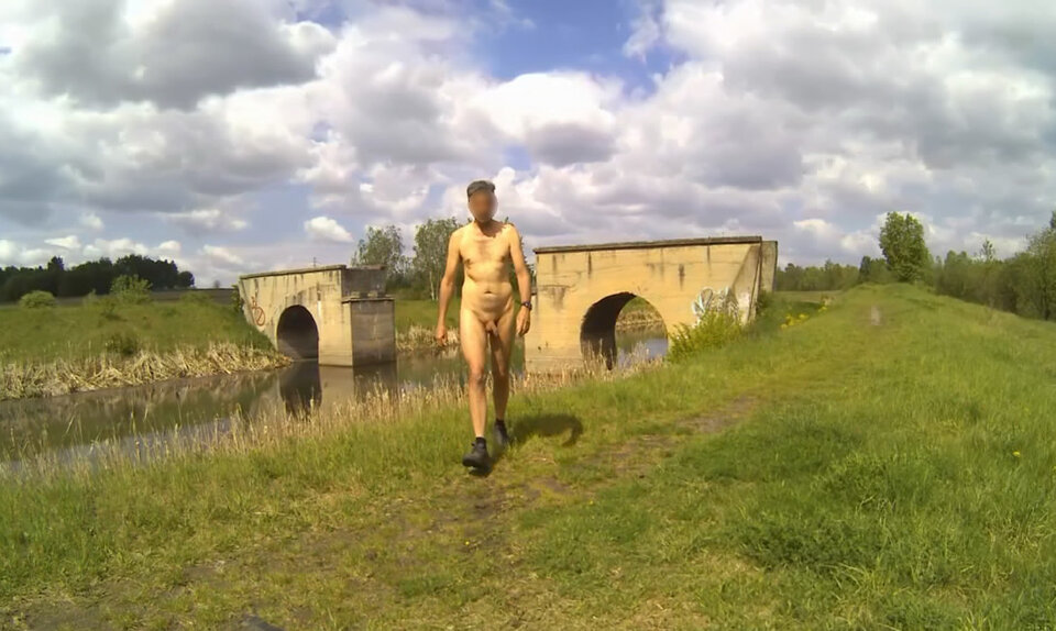 PIEKARY stary most na Brynicy 20260522.mp4_snapshot_00.38_[2026. - Krzysztof_cfnm