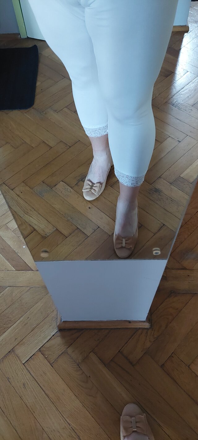 adrianna82