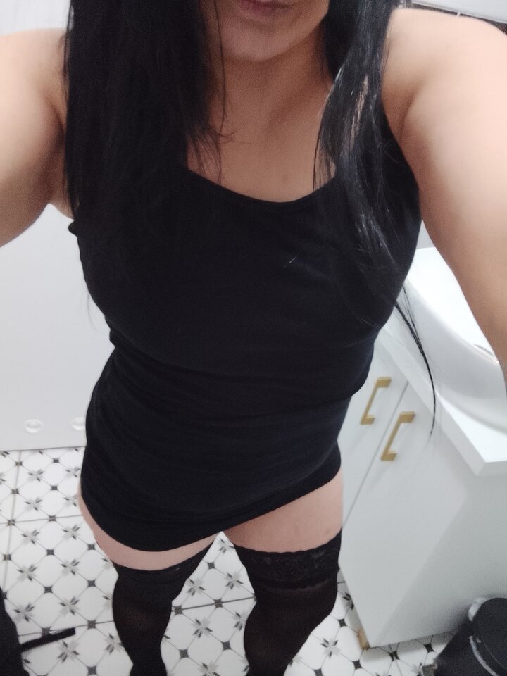 9690.jpg - KrystalSandra