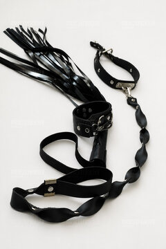 MROCZNY BOKSER – HANDMADE INDUSTRIAL GLAMOUR 🖤
