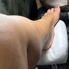 👣