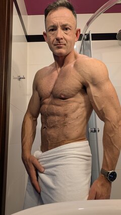 Felt cute, might delete later 😜