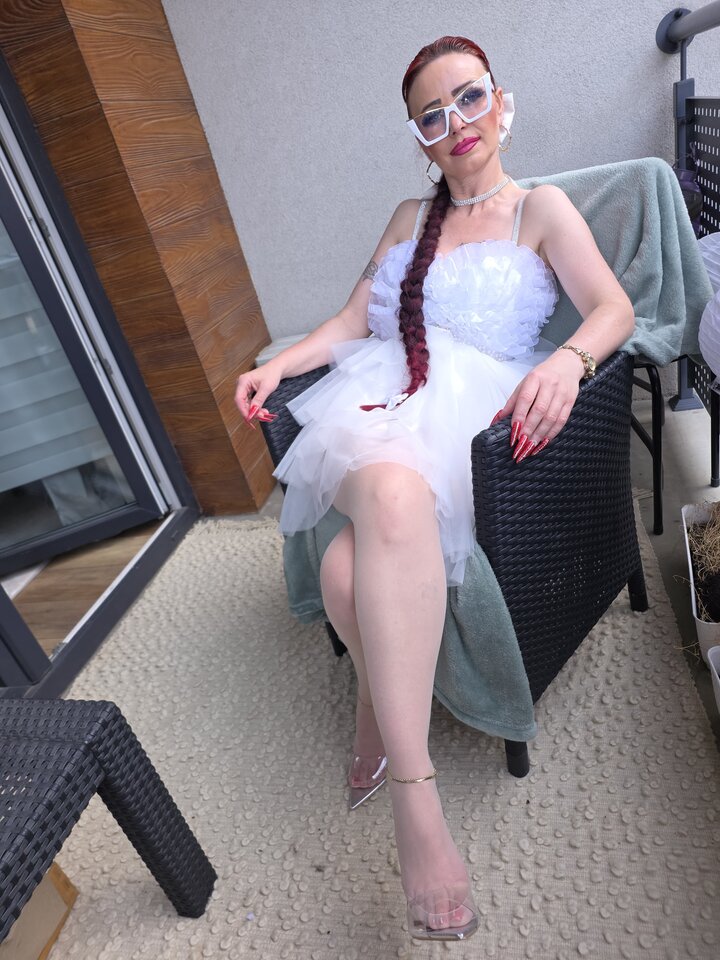 1000016643.jpg - NylonHells