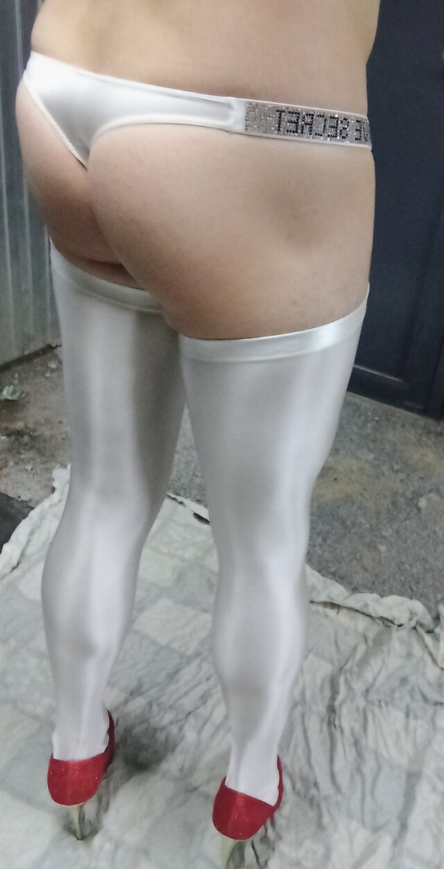viki1985